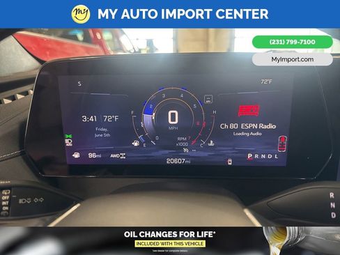 Used 2024 Chevrolet Traverse Z71 AWD/4WD image 19