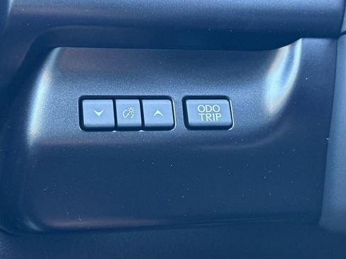 Used 2024 Lexus UX 250h FWD image 31