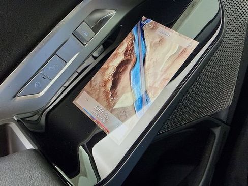 New 2026 BMW 740i xDrive image 33