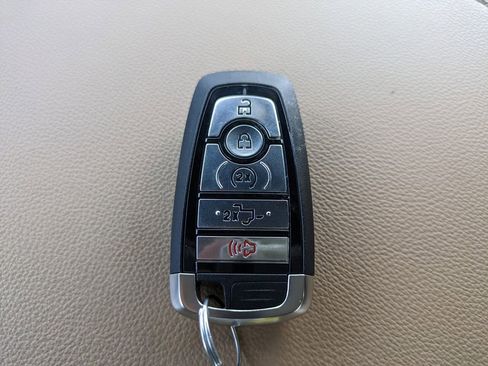 Certified 2025 Ford F350 Lariat w/ Chrome Package AWD/4WD image 35
