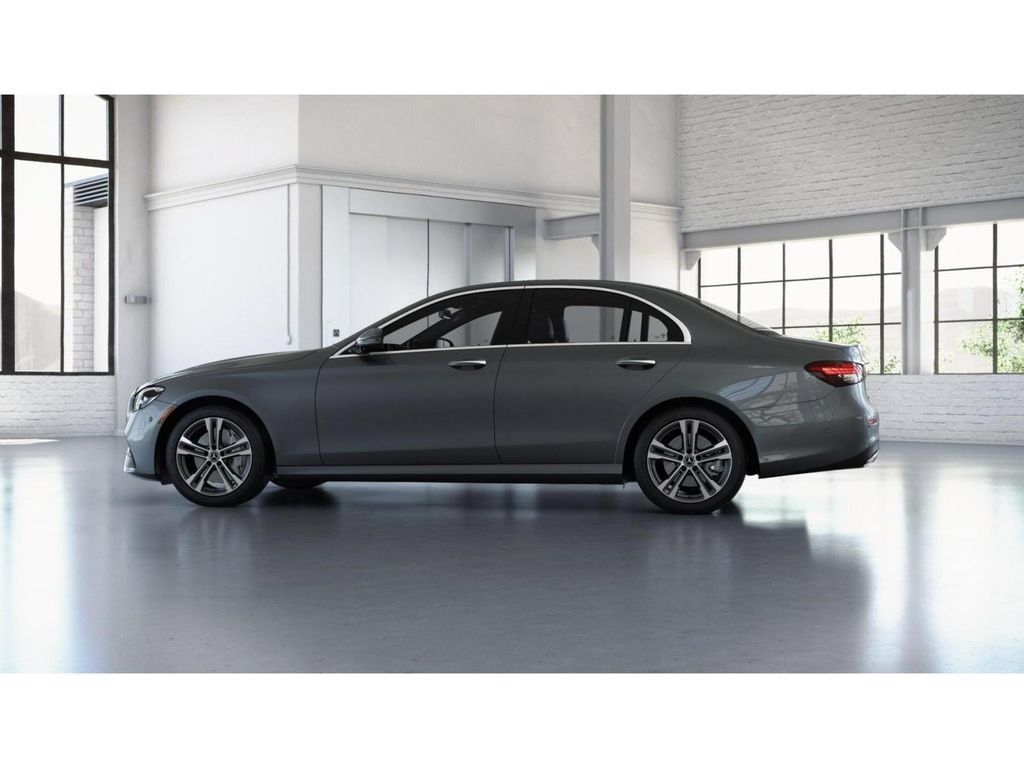 Used 2023 Mercedes-Benz E 350 4MATIC Sedan image 34
