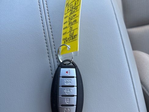 Used 2024 Nissan Altima 2.5 SV image 10