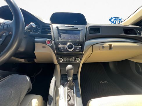 Used 2018 Acura ILX image 13