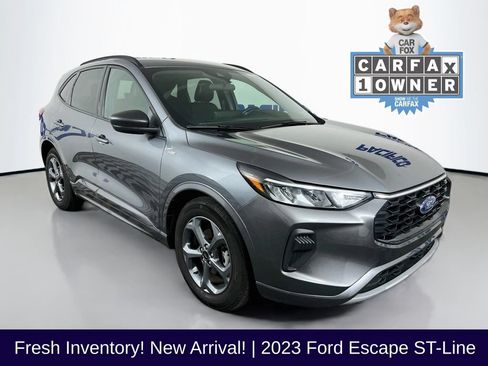 Used 2023 Ford Escape ST-Line w/ Tech Pack #1 FWD image 1