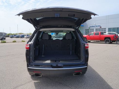 Used 2020 Chevrolet Traverse Premier AWD/4WD image 14