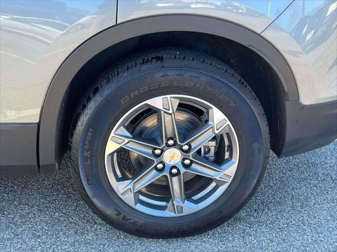 Used 2025 Chevrolet Blazer LT image 10