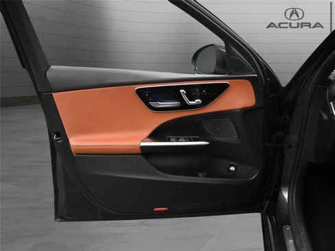 Used 2023 Mercedes-Benz C 300 4MATIC Sedan image 8