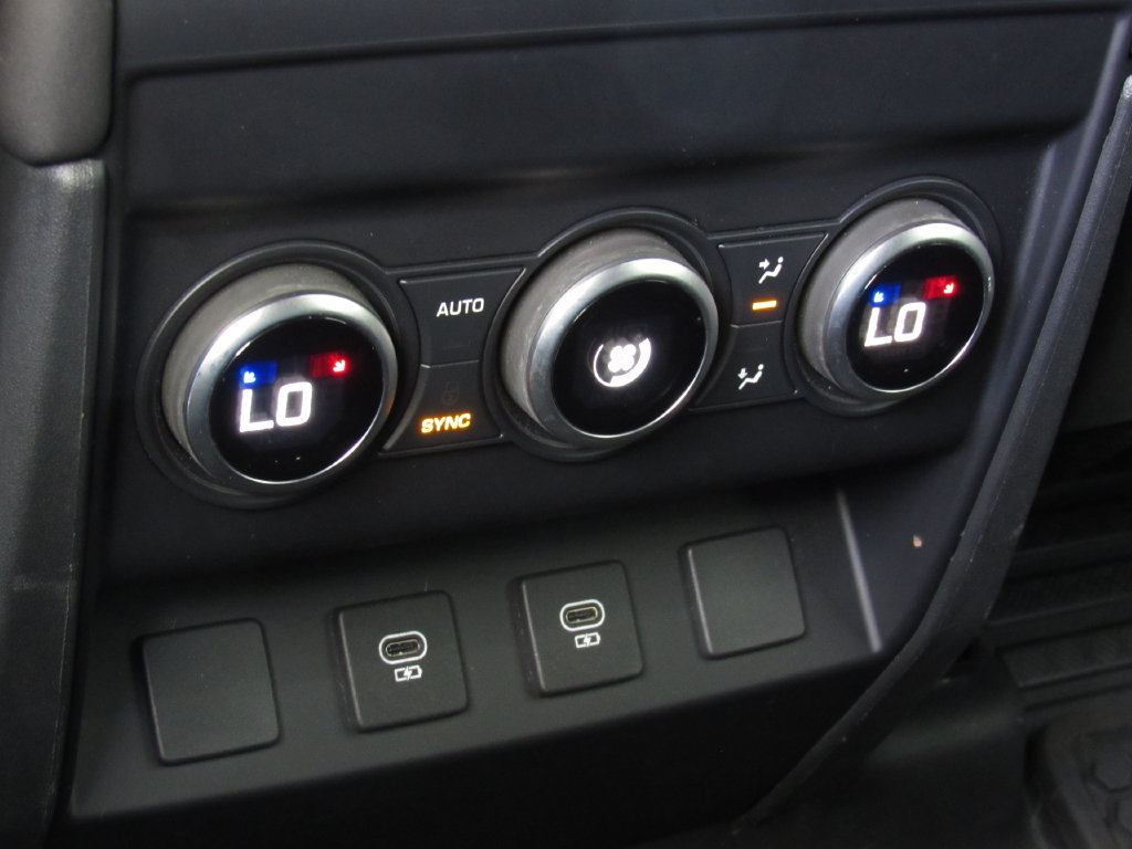 Used 2024 Land Rover Defender 110 S AWD/4WD image 34