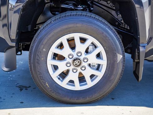 New 2026 Toyota Tacoma SR5 image 7