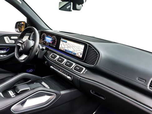 New 2026 Mercedes-Benz GLS 450 4MATIC image 5