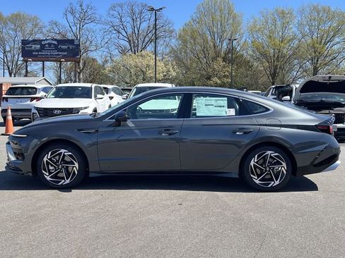 New 2026 Hyundai Sonata SEL FWD image 32