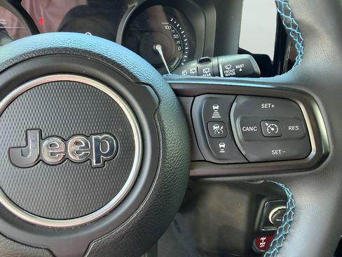 Used 2024 Jeep Wrangler Unlimited Rubicon 4xe AWD/4WD image 24