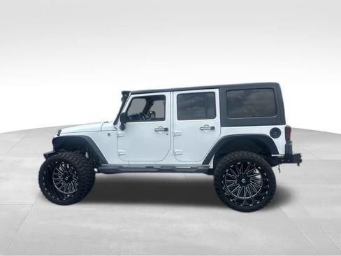 Used 2011 Jeep Wrangler Unlimited Sport AWD/4WD image 3