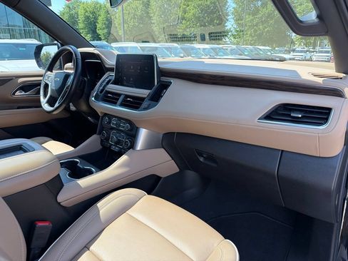 Used 2022 Chevrolet Tahoe Premier AWD/4WD image 36
