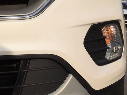 Used 2018 Ford Escape SE image 11