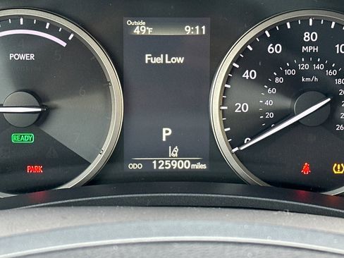 Used 2018 Lexus NX 300h AWD image 28