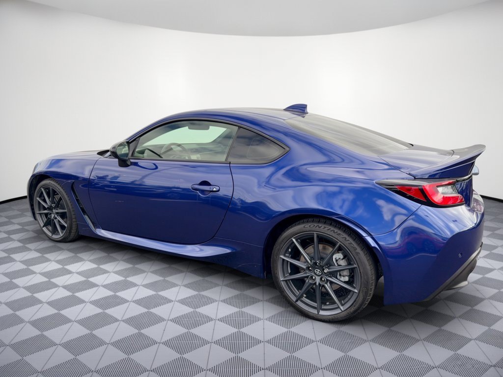 Used 2023 Toyota GR86 Premium w/ ALL Weather Mat Package (TMS) RWD image 3