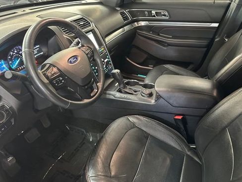 Used 2018 Ford Explorer Sport w/ Equipment Group 401A image 11