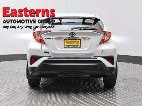 Used 2021 Toyota C-HR LE FWD image 6