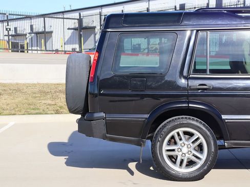 Used 2004 Land Rover Discovery SE image 53