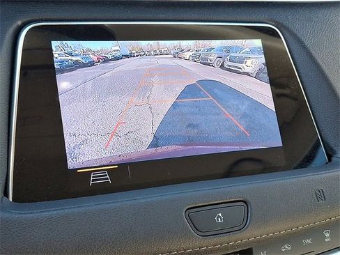 Used 2019 Cadillac XT4 Luxury w/ Cold Weather Package image 14