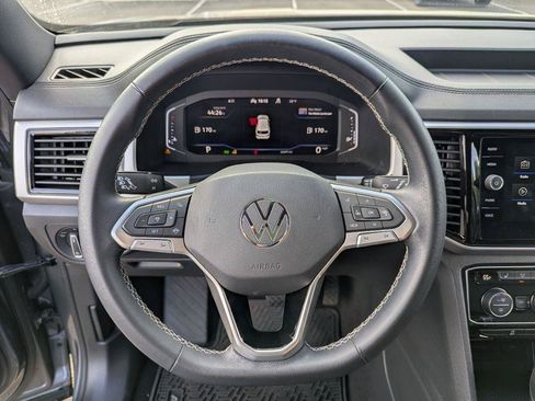 Used 2022 Volkswagen Atlas Cross Sport SE AWD/4WD image 13