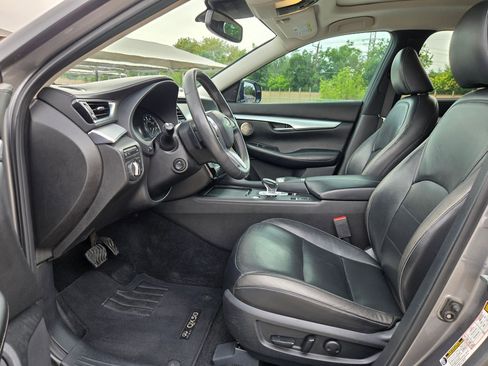 Used 2019 INFINITI QX50 Essential w/ Premium Heat Package FWD image 14
