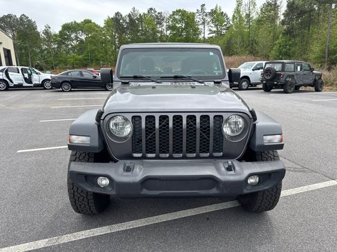 Used 2020 Jeep Gladiator Sport w/ Quick Order Package 24S AWD/4WD image 2