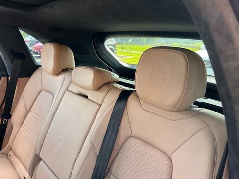 Used 2019 Porsche Cayenne Turbo AWD/4WD image 23
