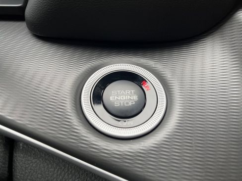 New 2025 Jeep Grand Cherokee L Altitude image 31