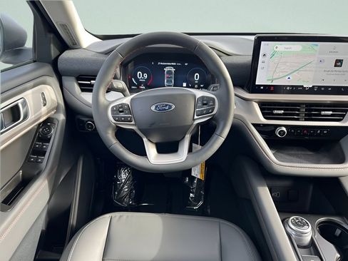 New 2026 Ford Explorer Active w/ Active Comfort Package AWD/4WD image 12