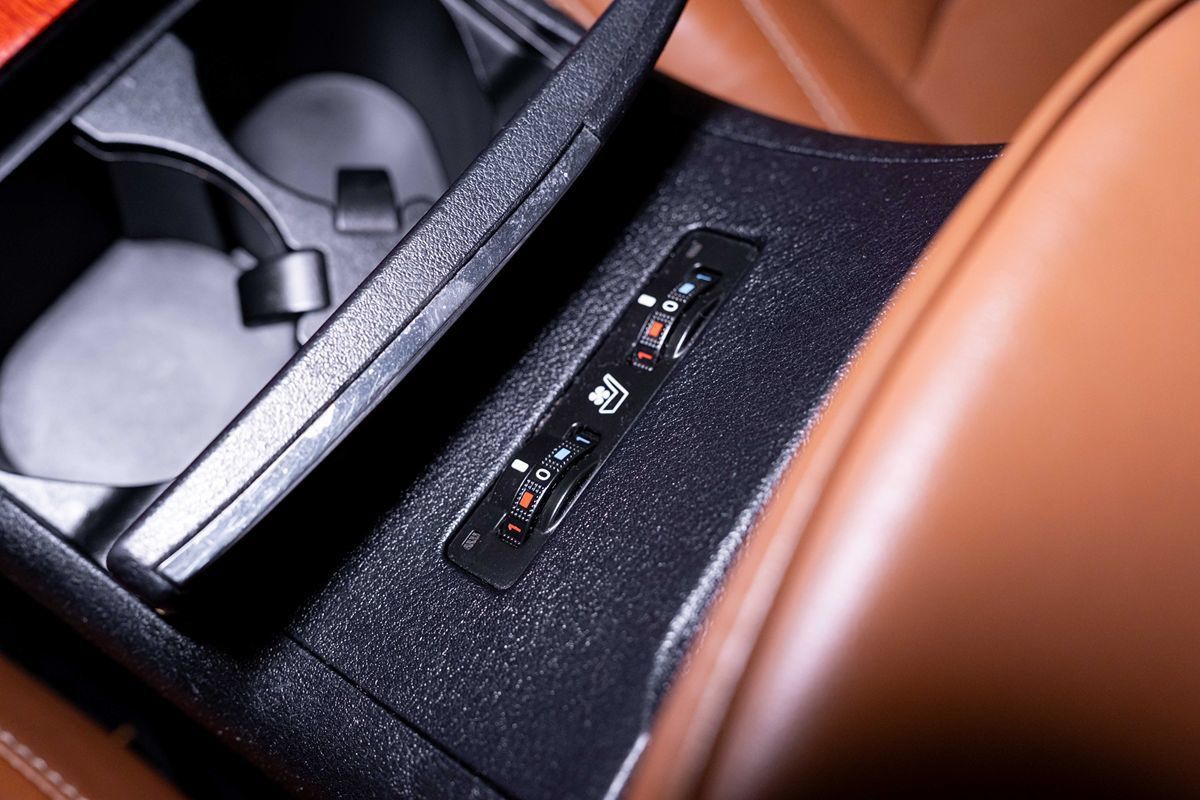 Used 2012 Lexus ES 350 w/ Touring Special Edition FWD image 22