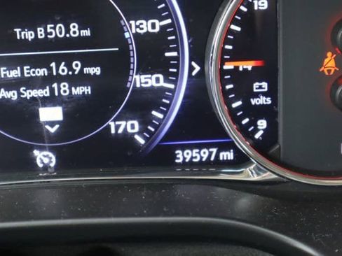 Used 2023 GMC Acadia Denali FWD image 11