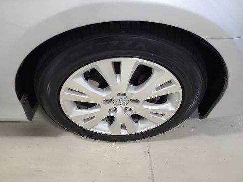 Used 2012 Toyota Avalon FWD image 35