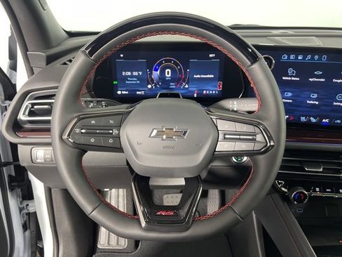 New 2026 Chevrolet Traverse RS image 15