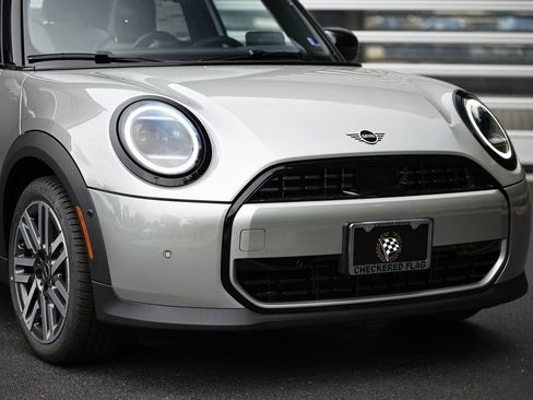 New 2026 MINI Cooper 4-Door Hardtop FWD image 2