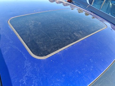 Used 2021 Hyundai Elantra Limited image 6