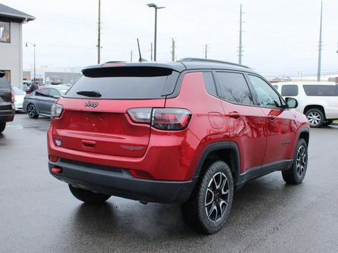 Used 2025 Jeep Compass Trailhawk w/ Trailhawk Elite Group image 44