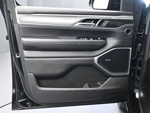 Used 2022 Jeep Wagoneer Series II image 28