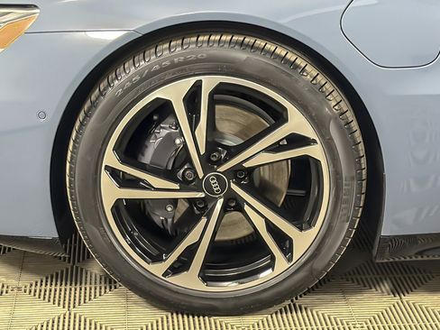 Used 2024 Audi e-tron GT Prestige image 25