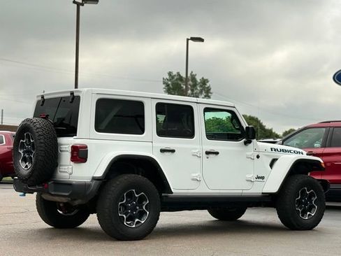Used 2023 Jeep Wrangler Unlimited Rubicon 4xe w/ Cold Weather Group AWD/4WD image 39
