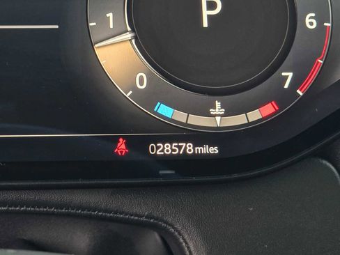 Used 2024 Land Rover Range Rover Sport Dynamic SE image 25