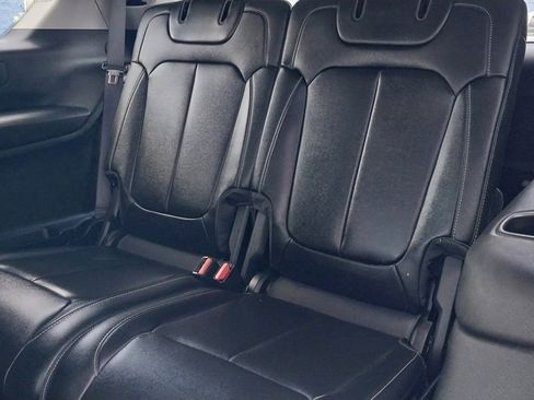 Used 2022 Jeep Grand Cherokee L Limited image 19