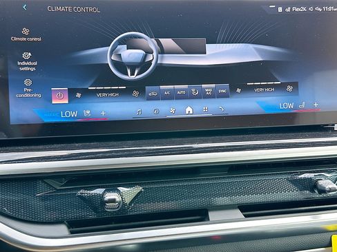 New 2026 BMW X5 sDrive40i w/ M Sport Package image 13