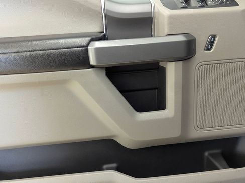 Certified 2019 Ford F150 XLT w/ Equipment Group 302A Luxury image 20