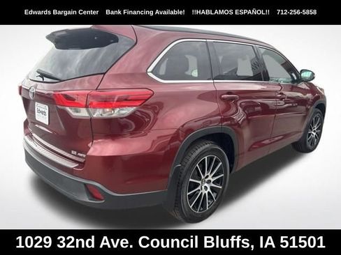 Used 2017 Toyota Highlander SE AWD/4WD image 7