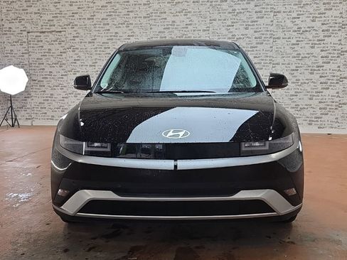 New 2026 Hyundai Ioniq 5 SEL image 2