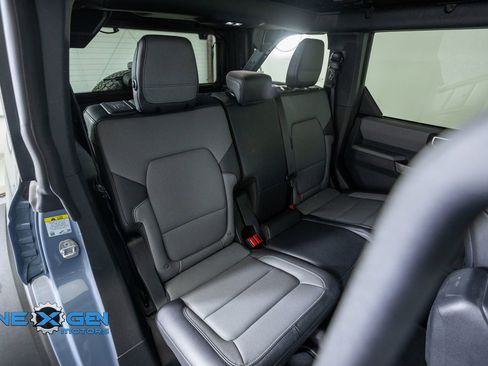 Used 2023 Ford Bronco Everglades AWD/4WD image 41