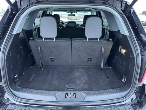 Used 2024 Ford Explorer XLT w/ Equipment Group 202A image 15