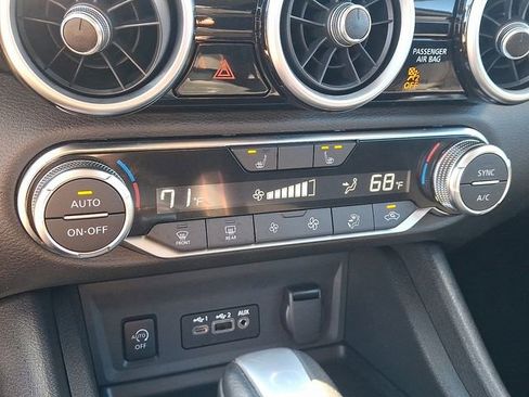 Used 2025 Nissan Sentra SR w/ Trunk Package image 16